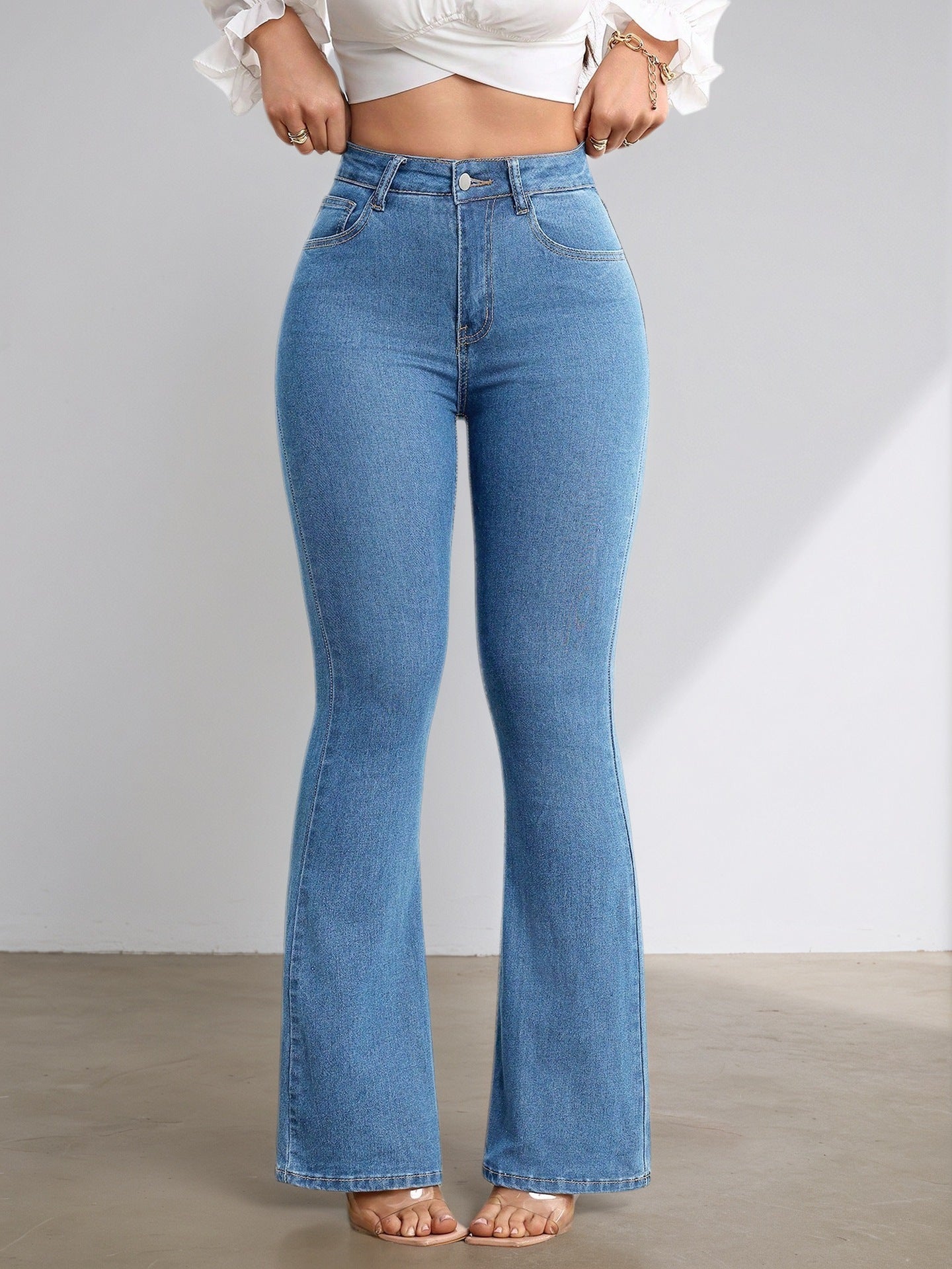Jean flare femme – taille haute stretch