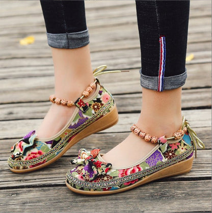 Souliers vintage de Pékin – dentelle & perles